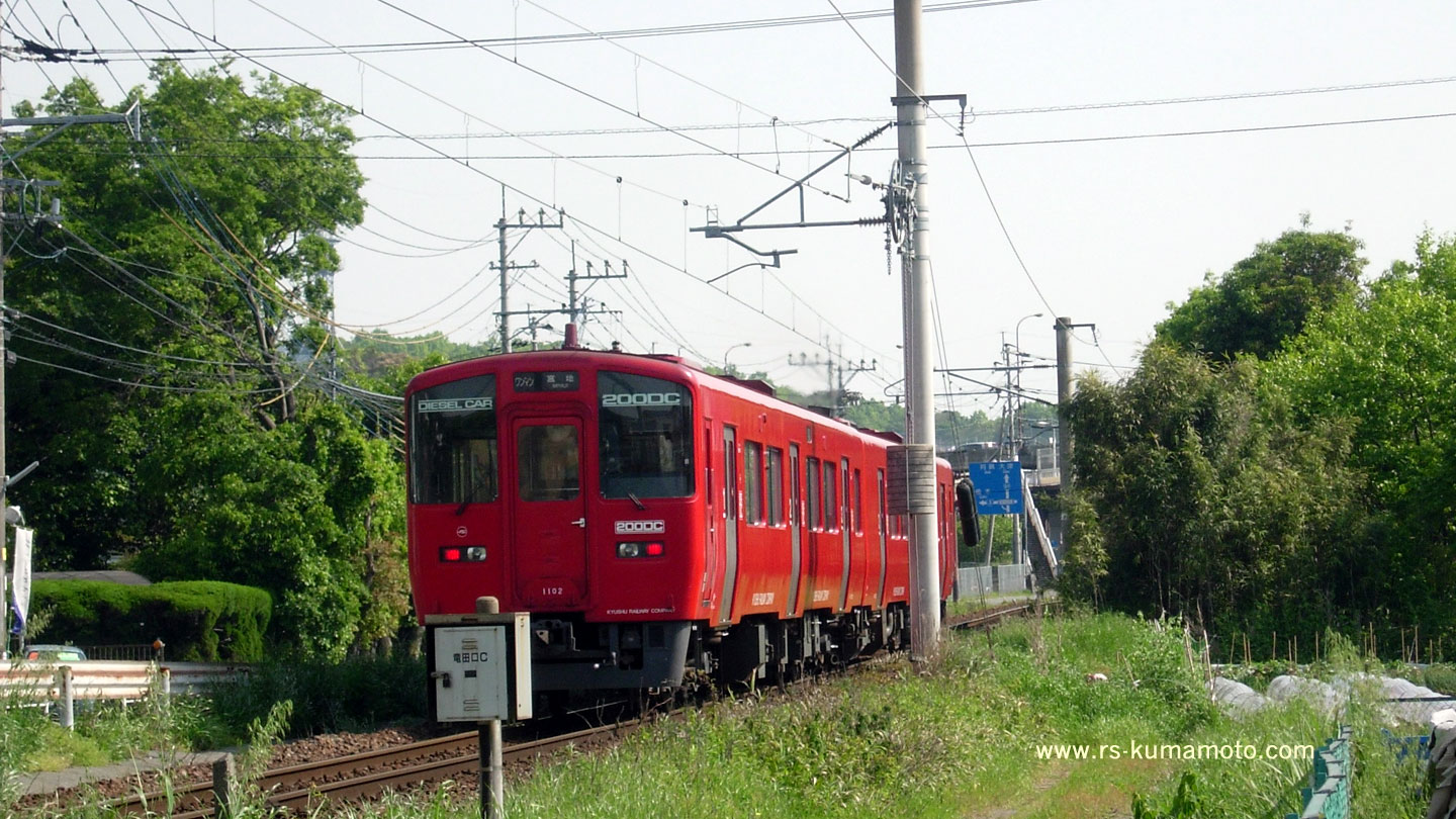 竜田口駅東側のキハ200宮地行き普通列車　2010年5月撮影